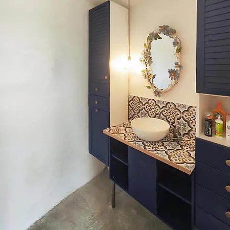 Awesome In With Kitchen Cabrerolles