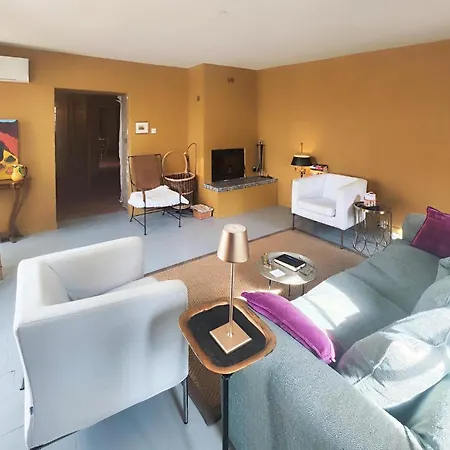 Awesome In With Kitchen Holiday home