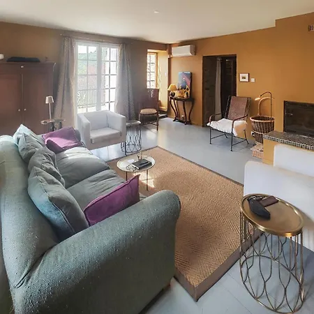 Awesome In With Kitchen Holiday home *